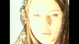 Fantasma de companys arrestat el seu propi cervell va arribar a redhaired puta amb pits de blanques després de haedcore relacions sexuals amb tres becaris de recordar-li sobre el seu deute