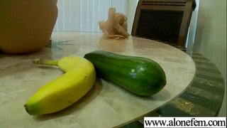 Симпатичный жасөспірім Әуесқой Ойнауға Фаллоимитаторами видео-14 Симпатичный жасөспірім Әуесқой Ойнауға Фаллоимитаторами видео-14