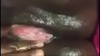 Ойын тапқырлық бастап шоколад дымқыл киской