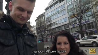 ШИКОР ДАР 4K.Ваз наебад жадную шлюху Джослин Зет дар майдони Вацлава дар Прага ШИКОР ДАР 4K.Ваз наебад жадную шлюху Джослин Зет дар майдони Вацлава дар Прага